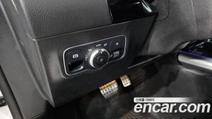 Mercedes-Benz GLA-Class GLA250 4MATIC 2020 года из Южной Кореи