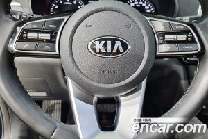 Kia K5 2.0 2020 года из Южной Кореи