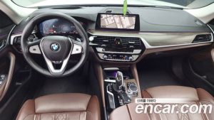 BMW 5-Series 520d Luxury Plus 2020 года из Южной Кореи