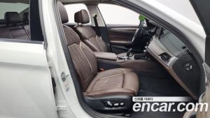 BMW 5-Series 520d Luxury Plus 2020 года из Южной Кореи