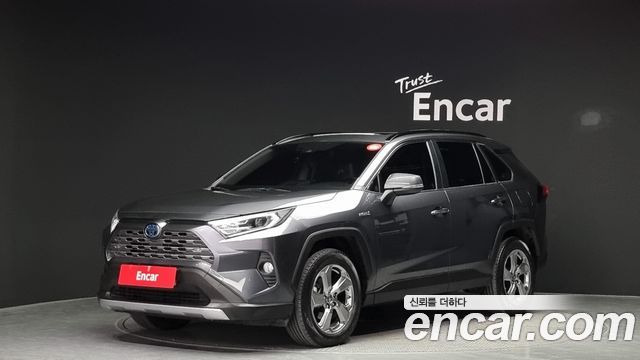 Toyota RAV4 2.5 4WD HYBRID 2021 года из Кореи