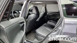 Toyota RAV4 2.5 4WD HYBRID 2021 года из Южной Кореи