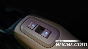 Hyundai Santafe Бензин 2.5T 2WD 2024 года из Южной Кореи