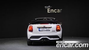 Mini Cooper Convertible CLASSIC 2024 года из Южной Кореи