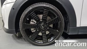 Mini Cooper Convertible CLASSIC 2024 года из Южной Кореи