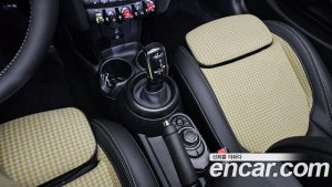 Mini Cooper Convertible CLASSIC 2024 года из Южной Кореи