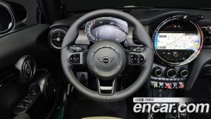 Mini Cooper Convertible CLASSIC 2024 года из Южной Кореи