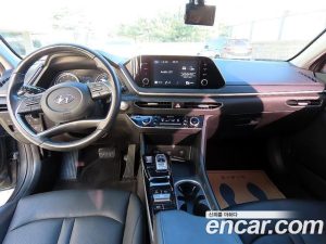 Hyundai Sonata 2.0 2020 года из Южной Кореи