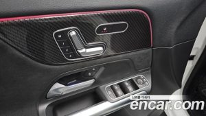 Mercedes-Benz GLA-Class GLA250 4MATIC 2020 года из Южной Кореи