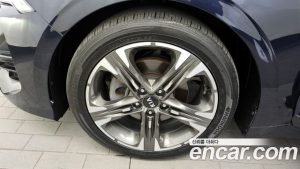 Kia K5 2.0 2020 года из Южной Кореи