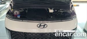 Hyundai Staria 4WD Lounge 7-Seater 2024 года из Южной Кореи