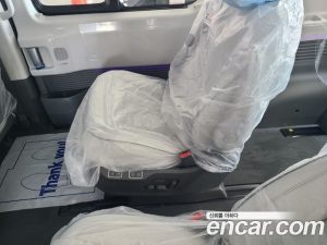 Hyundai Staria 4WD Lounge 7-Seater 2024 года из Южной Кореи