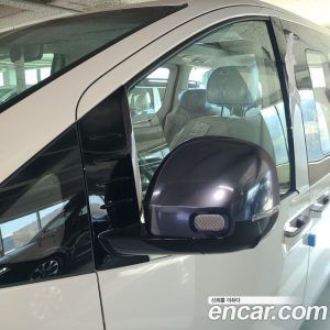 Hyundai Staria 4WD Lounge 7-Seater 2024 года из Южной Кореи