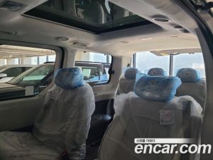 Hyundai Staria 4WD Lounge 7-Seater 2024 года из Южной Кореи