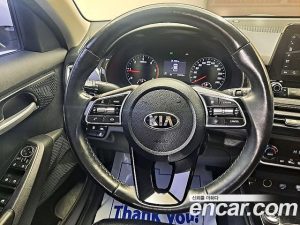 Kia Seltos Дизель 1.6 2WD 2020 года из Южной Кореи