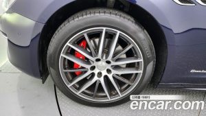 Maserati Ghibli 3.0 GranLusso 2020 года из Южной Кореи