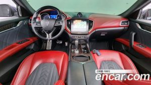 Maserati Ghibli 3.0 GranLusso 2020 года из Южной Кореи