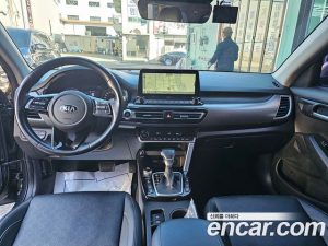 Kia Seltos Бензин 1.6 Turbo 2WD 2020 года из Южной Кореи