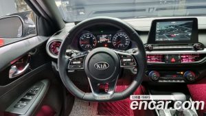 Kia K3 5Door GT Signature 2021 года из Южной Кореи