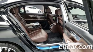 BMW 7-Series 730Ld xDrive M Sport 2021 года из Южной Кореи