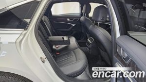Audi A6 45 TFSI Premium 2021 года из Южной Кореи