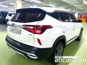 Kia Seltos Бензин 1.6 Turbo 2WD 2020 года из Южной Кореи