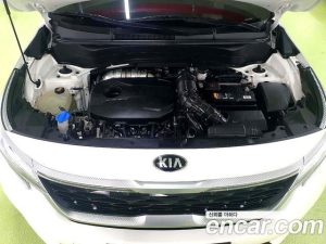 Kia Seltos Бензин 1.6 Turbo 2WD 2020 года из Южной Кореи
