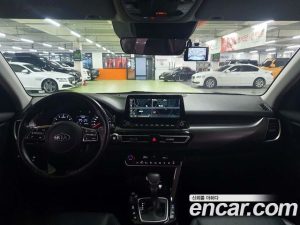 Kia Seltos Бензин 1.6 Turbo 2WD 2020 года из Южной Кореи