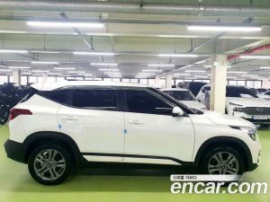 Kia Seltos Бензин 1.6 Turbo 2WD 2020 года из Южной Кореи