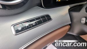 Mercedes-Benz E-Class E300 4MATIC AMG Line 2020 года из Южной Кореи