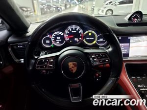 Porsche Panamera 4.0 Turbo 2020 года из Южной Кореи