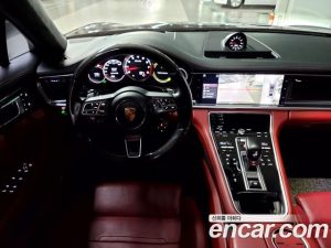 Porsche Panamera 4.0 Turbo 2020 года из Южной Кореи