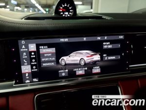 Porsche Panamera 4.0 Turbo 2020 года из Южной Кореи