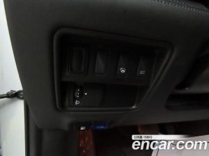 Renault-KoreaSamsung QM6 2.0 GDe Premiere 2WD 2020 года из Южной Кореи