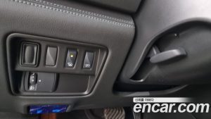 Renault-KoreaSamsung QM6 2.0 GDe Premiere 2WD 2020 года из Южной Кореи
