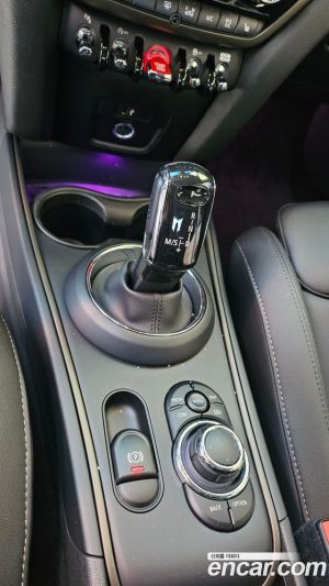 Mini Countryman CLASSIC Plus 2023 года из Южной Кореи