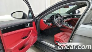 Porsche Panamera 3.0 2020 года из Южной Кореи