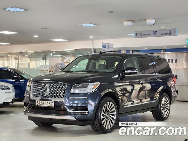 Lincoln Navigator 3.5L 2021 года из Кореи