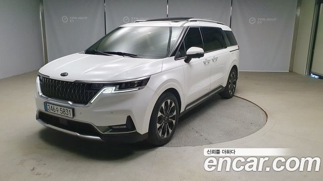 Kia Carnival 9-Seater Noblesse 2021 года из Кореи