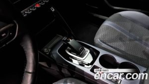 Peugeot 2008 1.5 BlueHDi ALLURE 2020 года из Южной Кореи