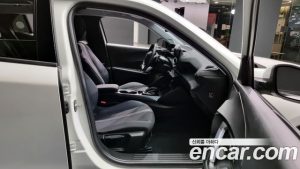 Peugeot 2008 1.5 BlueHDi ALLURE 2020 года из Южной Кореи