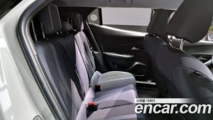 Peugeot 2008 1.5 BlueHDi ALLURE 2020 года из Южной Кореи