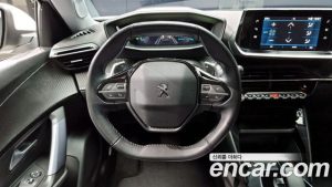 Peugeot 2008 1.5 BlueHDi ALLURE 2020 года из Южной Кореи