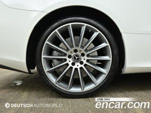 Mercedes-Benz E-Class E450 4MATIC Coupe 2021 года из Южной Кореи
