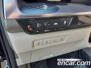 Kia Carnival Бензин 9-Seater HI-Limousine 2023 года из Южной Кореи