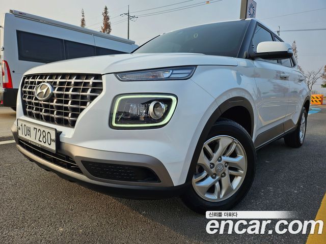 Hyundai Venue 1.6 Modern 2020 года из Кореи