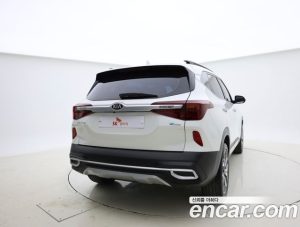 Kia Seltos Дизель 1.6 2WD 2020 года из Южной Кореи