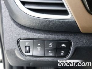 Kia Seltos Дизель 1.6 2WD 2020 года из Южной Кореи