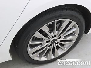 Kia K5 2.0 2020 года из Южной Кореи