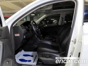 Volkswagen Tiguan 2.0 TDI Prestige 2020 года из Южной Кореи